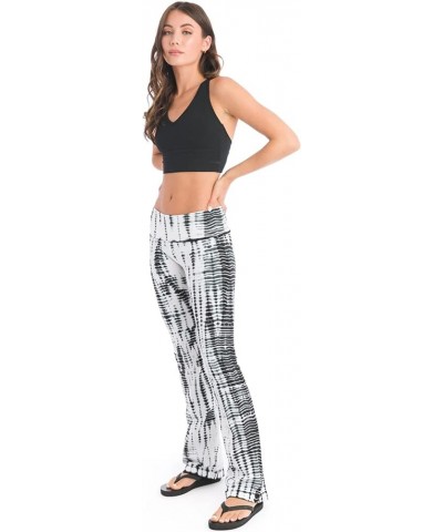 Roll Down Bootleg Flare Pant All Over Lizard $40.80 Activewear