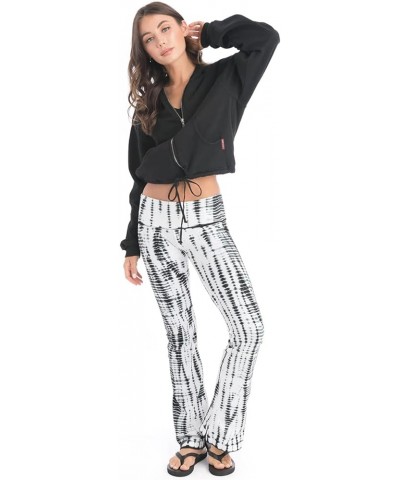 Roll Down Bootleg Flare Pant All Over Lizard $40.80 Activewear